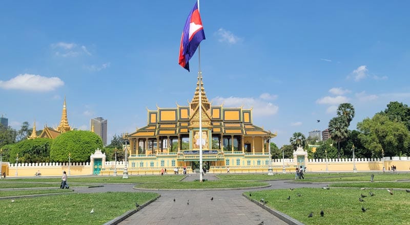 Royal Palce at Riverside Phnom Penh -005